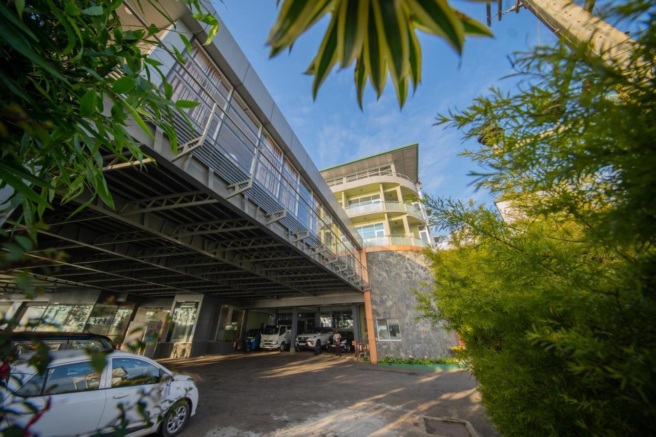 Olympus Plaza Hotel Haputale Exterior photo