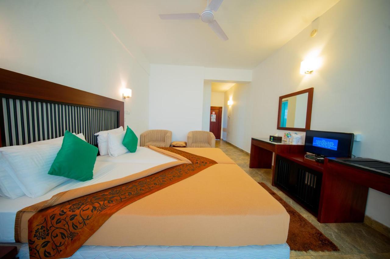 Olympus Plaza Hotel Haputale Exterior photo